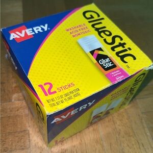 Avery Glue Sticks 12 ct